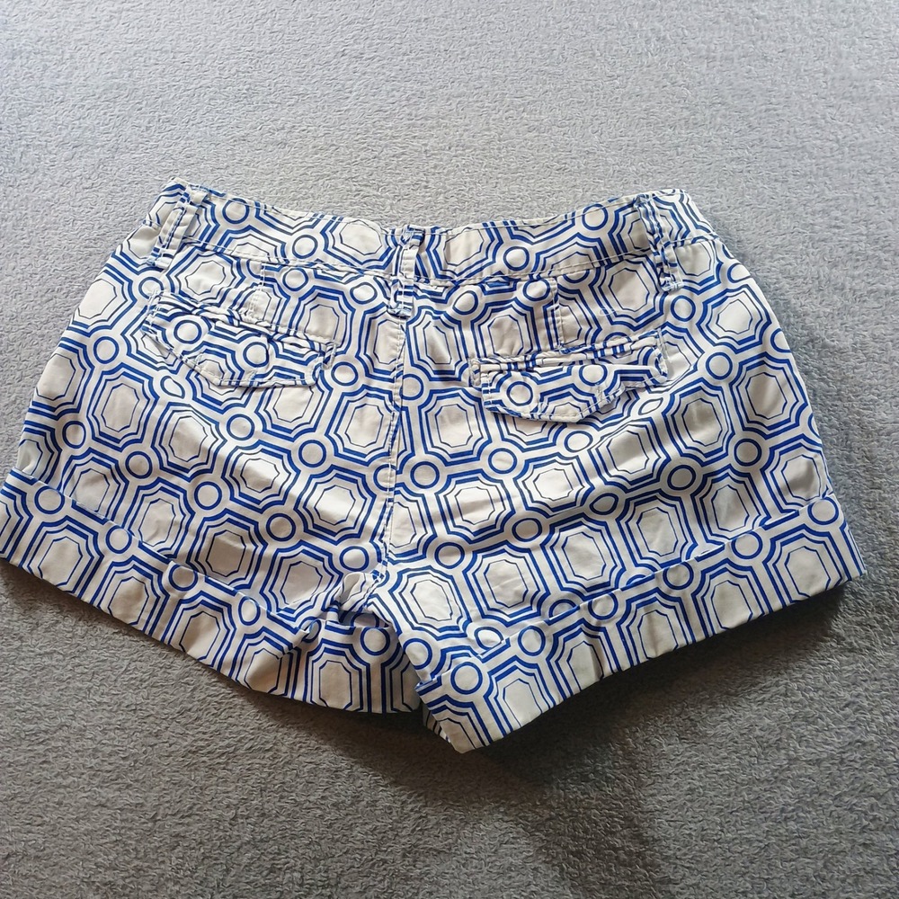 Old Navy Women Low Rise Geometric Tile Print Shorts Blue White‎ Size 2 Cuffed - Picture 5 of 6